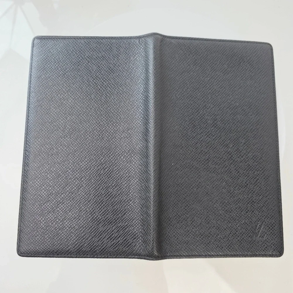 Louis Vuitton Taiga Brazza Wallet Long Portefeuille Bifold Charcoal Gray Leather